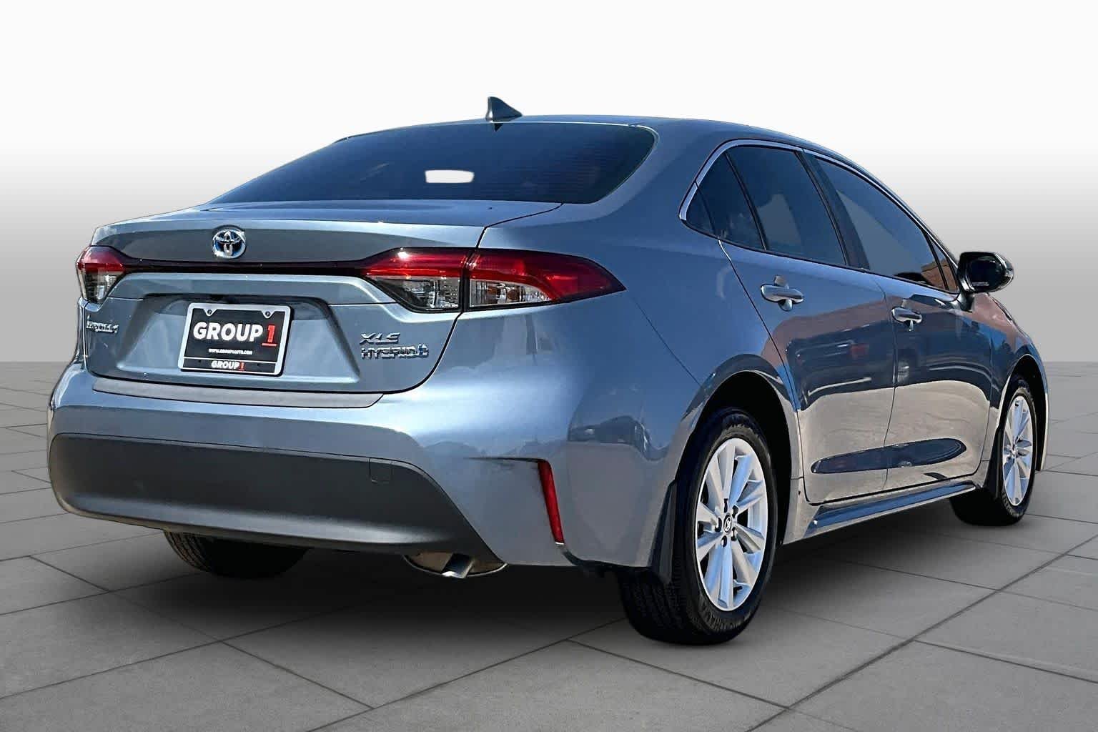 Used 2024 Celestite Toyota Hybrid XLE image 13
