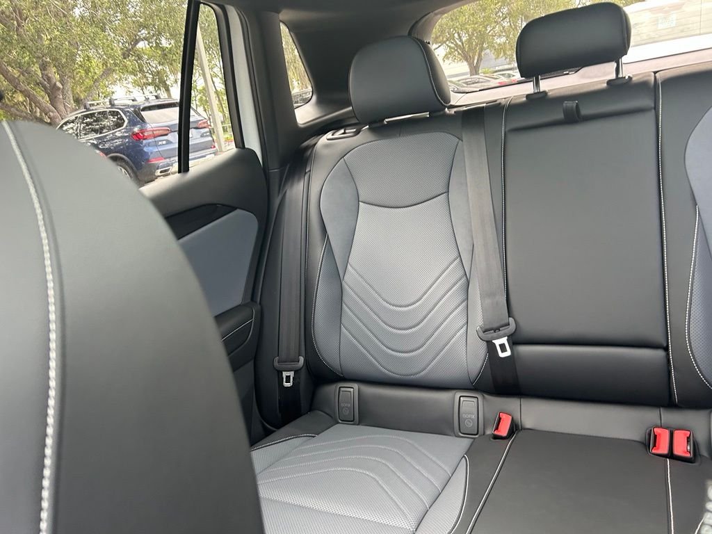 New 2026 White/off-white Volkswagen 2.0T SE R-Line Black image 11
