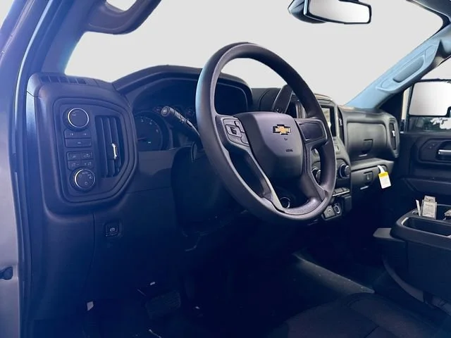 2026 Chevrolet Silverado 2500 HD Custom - Photo 10
