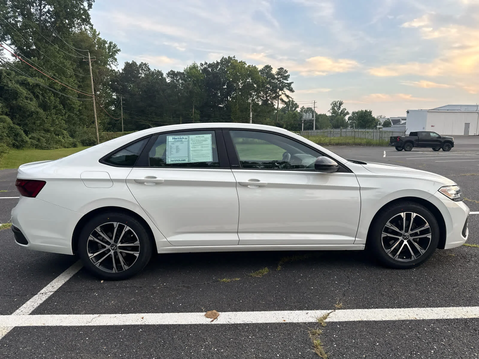 Used 2023 Pure White Volkswagen Sport image 6