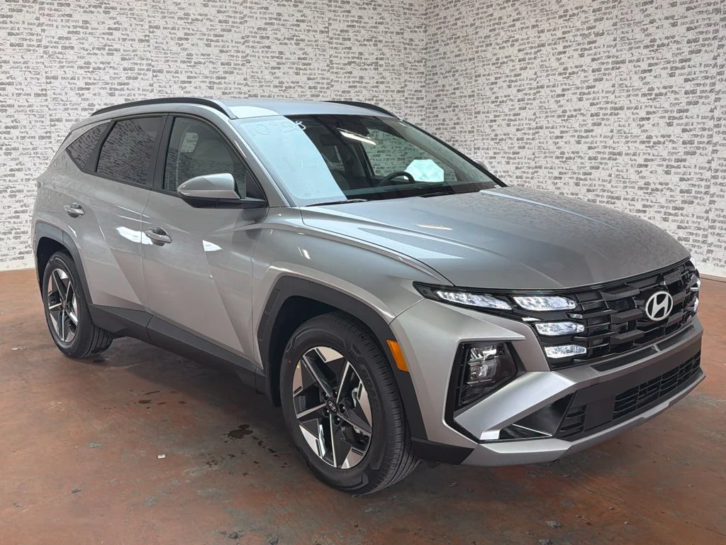 New 2026 Shimmering Silver Hyundai SEL image 1