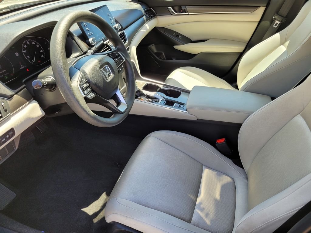 2018 Honda Accord LX - Photo 14