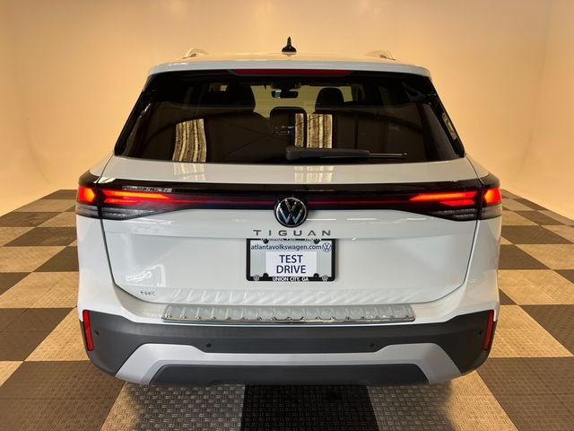 New 2026 White Volkswagen 2.0T SE image 4