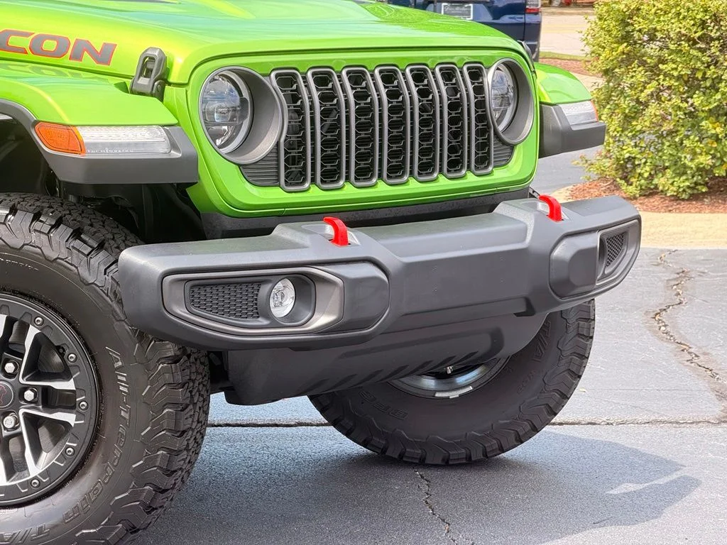 Used 2025  Jeep Rubicon image 8