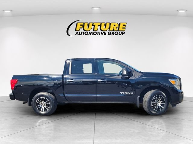 Used 2021 Black Nissan SV image 3