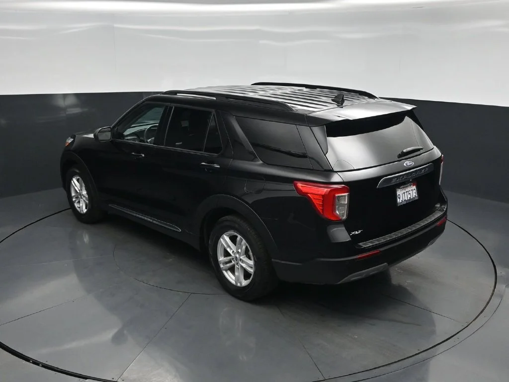 Used 2023 Black Ford XLT image 35
