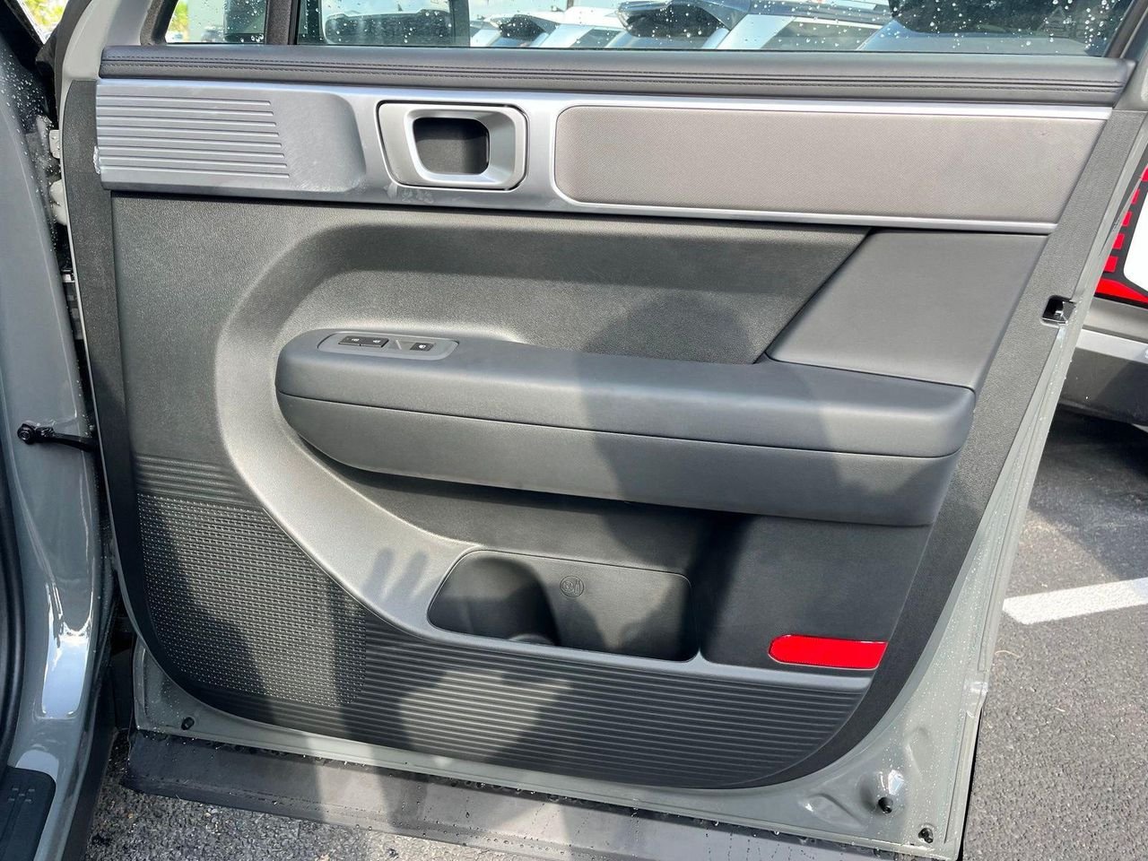New 2027 Gray Hyundai SE FWD image 22