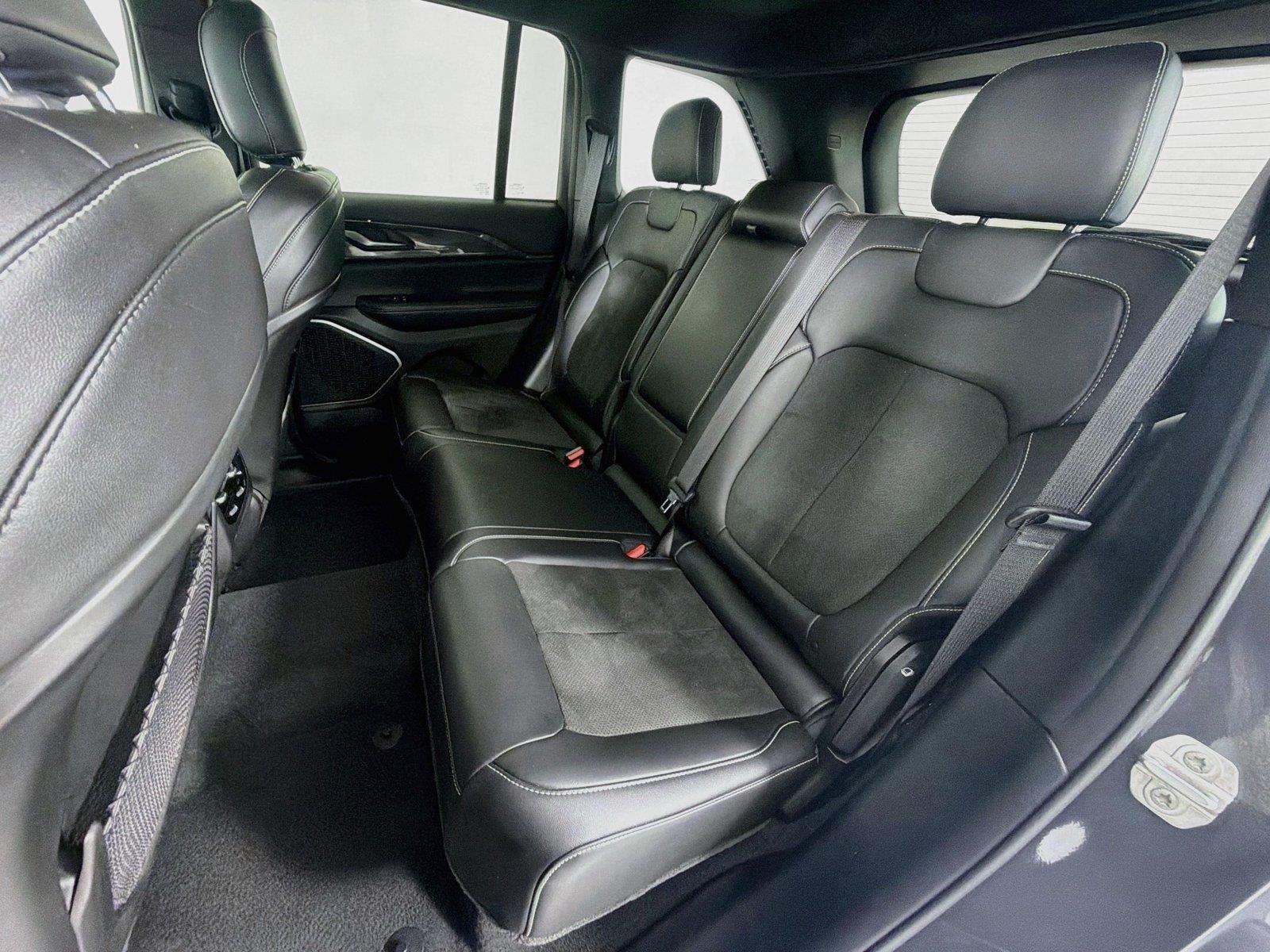 Used 2022 Baltic Gray Metallic Clearcoat Jeep Altitude image 20