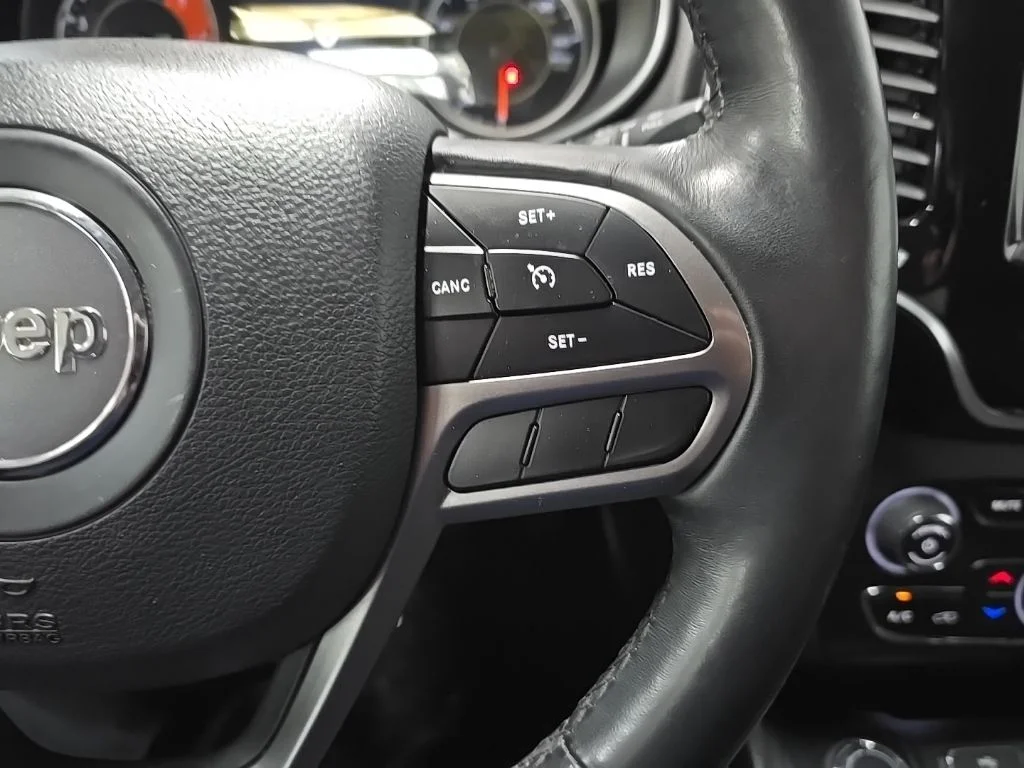 Used 2019 Black Jeep Limited image 21