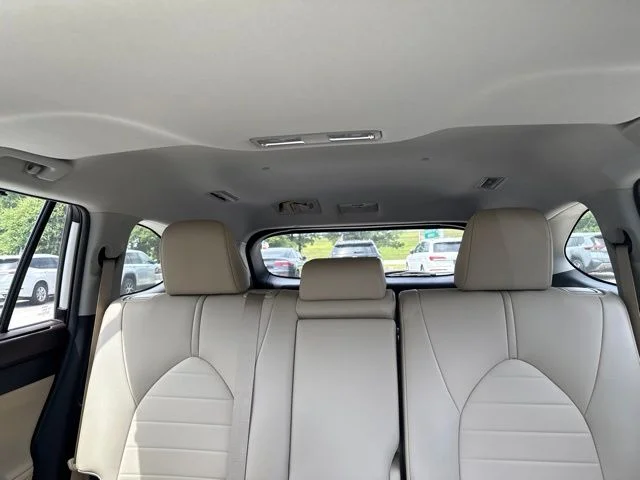 Used 2021 White Toyota XLE image 7