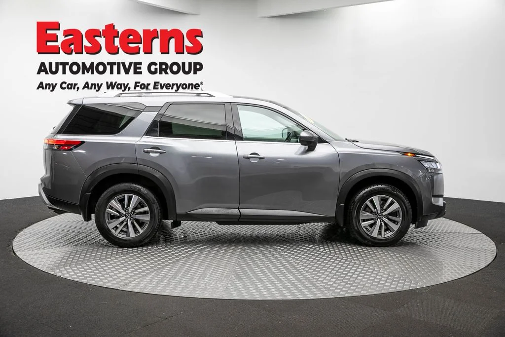 Used 2023 Gray Nissan SL image 4