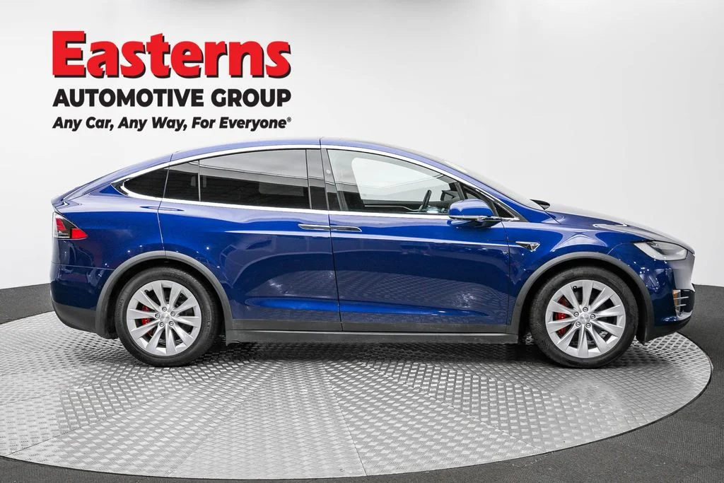 Used 2017 Blue Tesla P100D image 4