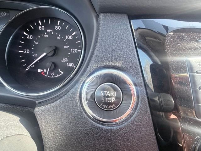2017 Nissan Rogue SV - Photo 14