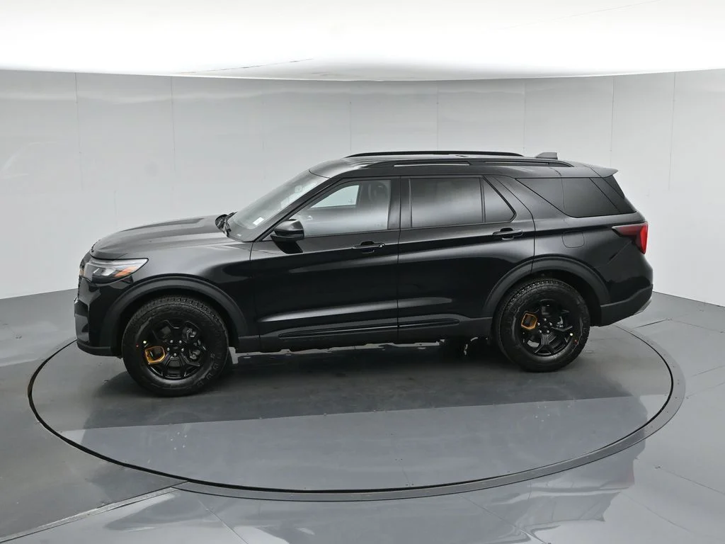 New 2026 Agate Black Metallic Ford Tremor image 44