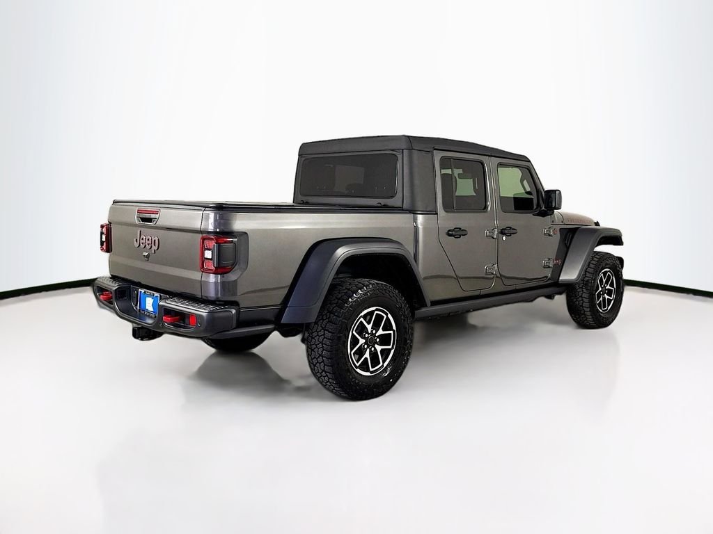 Used 2025 Granite Crystal Metallic Clearcoat Jeep Rubicon image 8