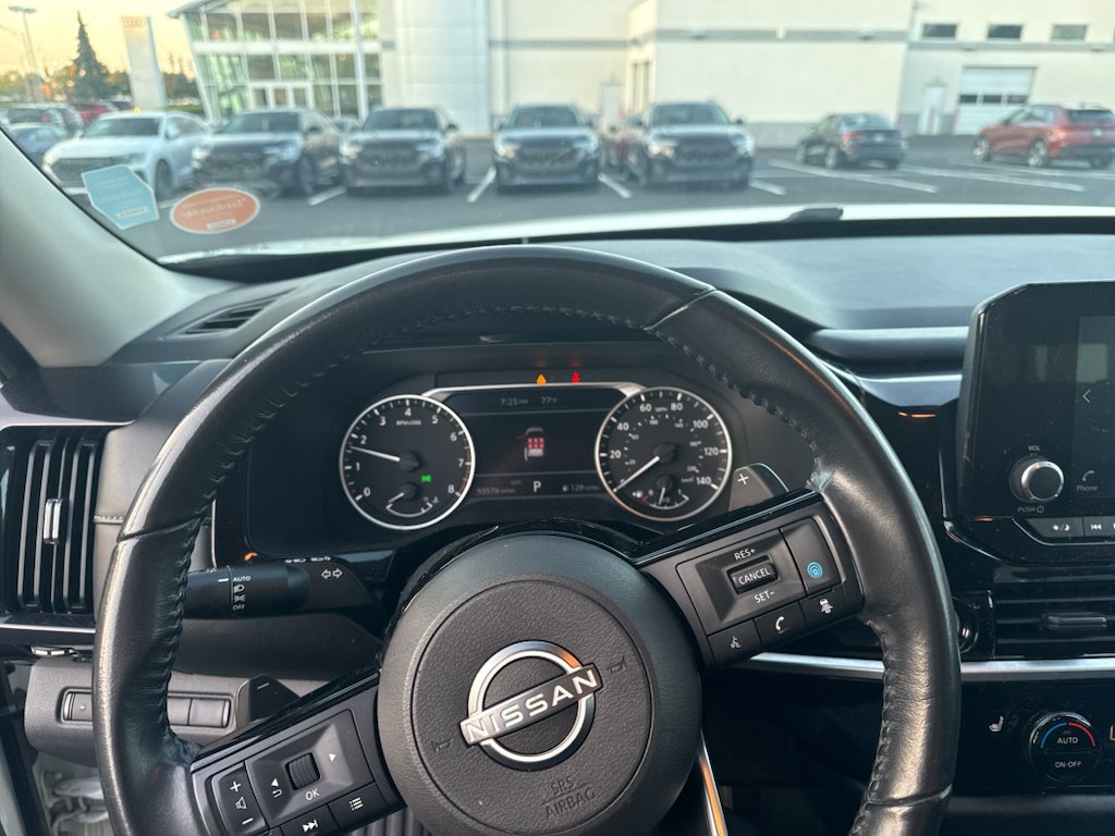 Used 2022 Glacier White Nissan SV image 1