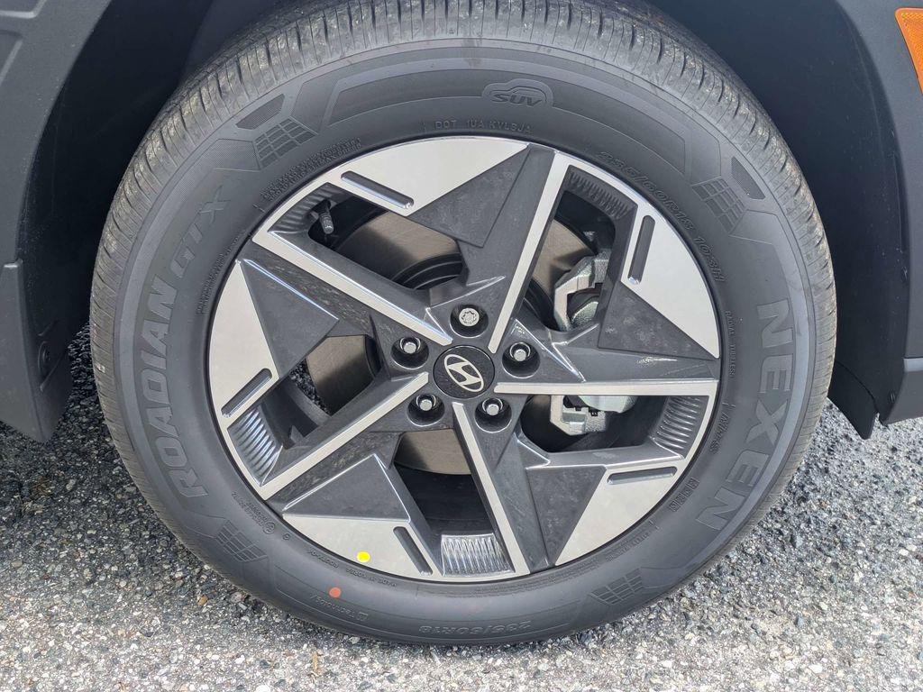 New 2026 Silver Hyundai SEL Convenience image 11