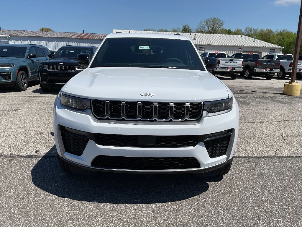 New 2026 Bright White Clearcoat Jeep Limited image 2