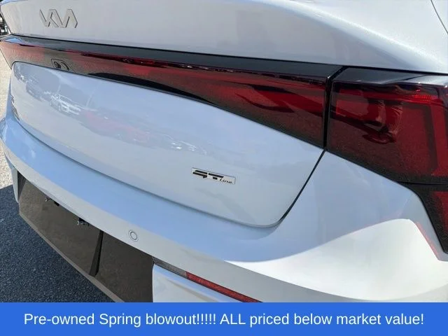 Used 2025 White Kia GT-Line image 11