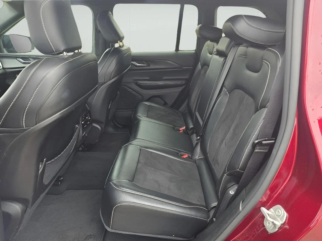 Used 2024 Velvet Red Pearlcoat Jeep Altitude image 11