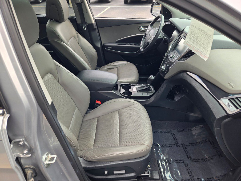Used 2016 Frost Hyundai Limited image 5