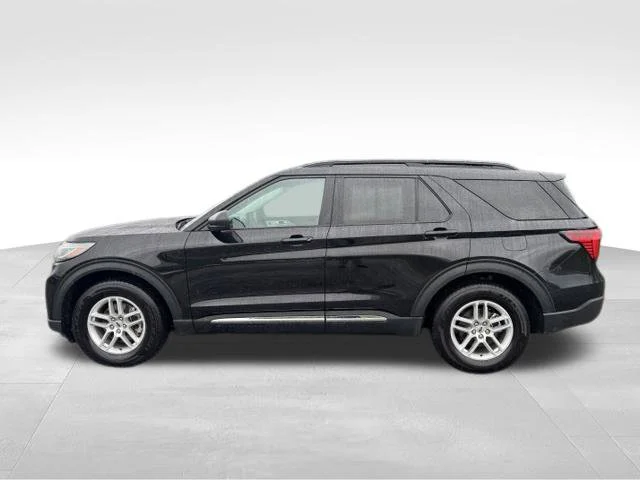 Used 2025 Black Ford Active image 4