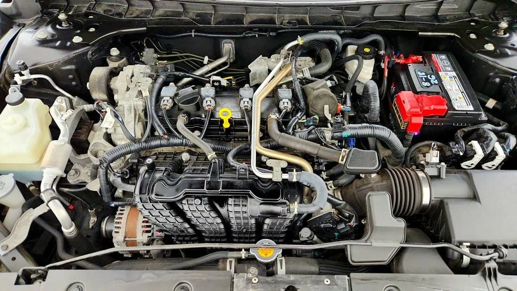 Used 2022 Super Black Nissan 2.5 SV Sedan image 27