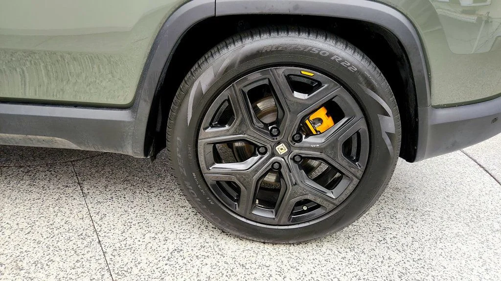 Used 2022 Forest Green Rivian Launch Edition AWD image 9