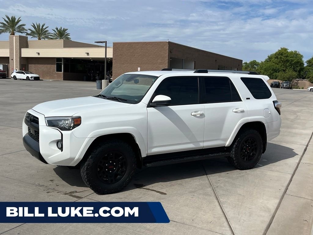 Used 2020 White Toyota SR5 image 1