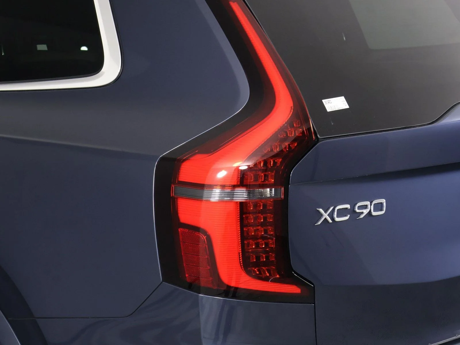 2026 Volvo XC90 Plus - Photo 18