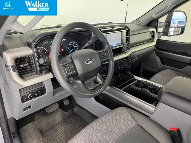 Used 2025 White Ford XLT image 14