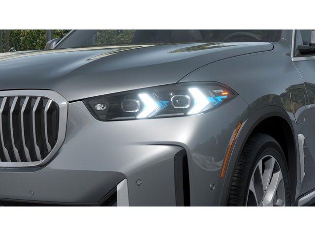 New 2026 Skyscraper Grey Metallic BMW xDrive50e image 6