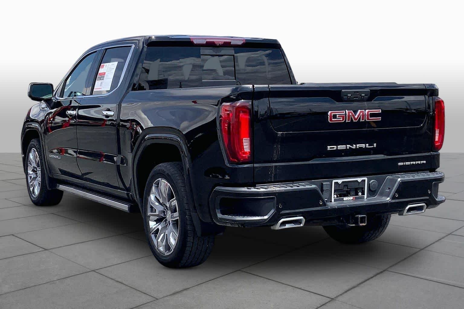 Used 2023 Onyx Black GMC Denali image 12