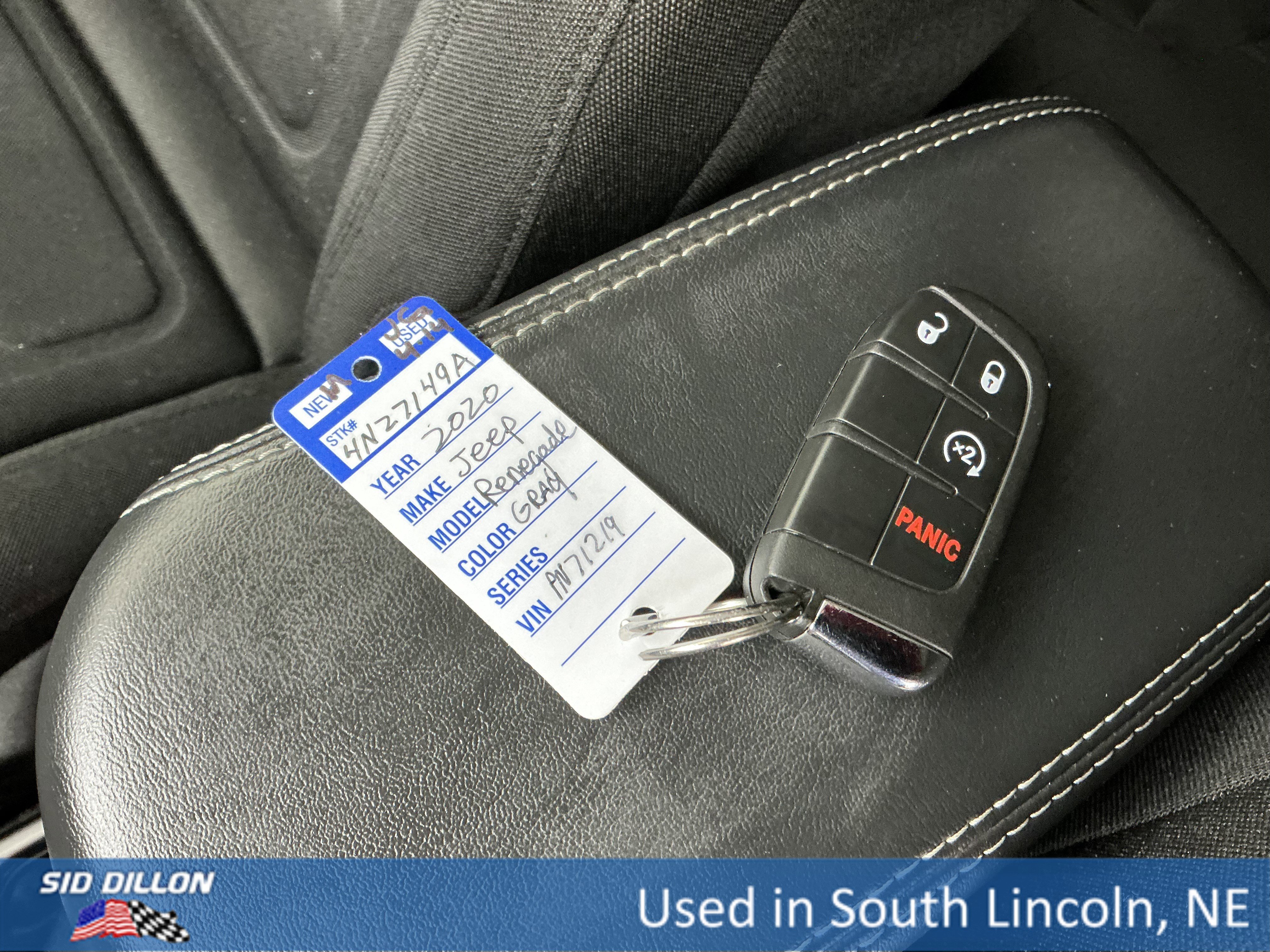 Used 2022 Graphite Gray Jeep Latitude image 8