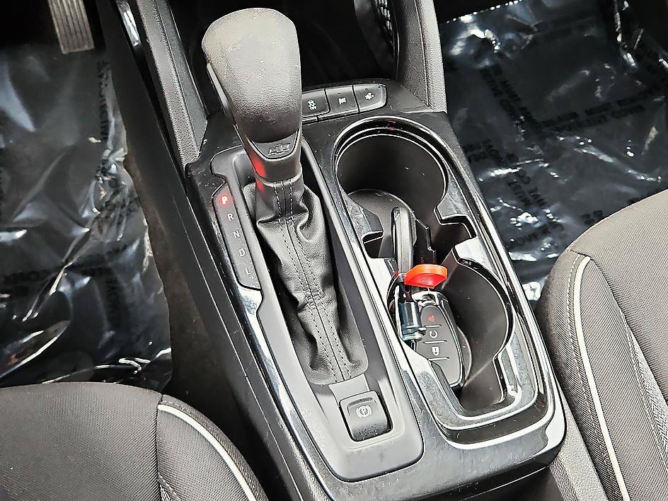 Used 2023 Sterling Gray Metallic Chevrolet LT image 21