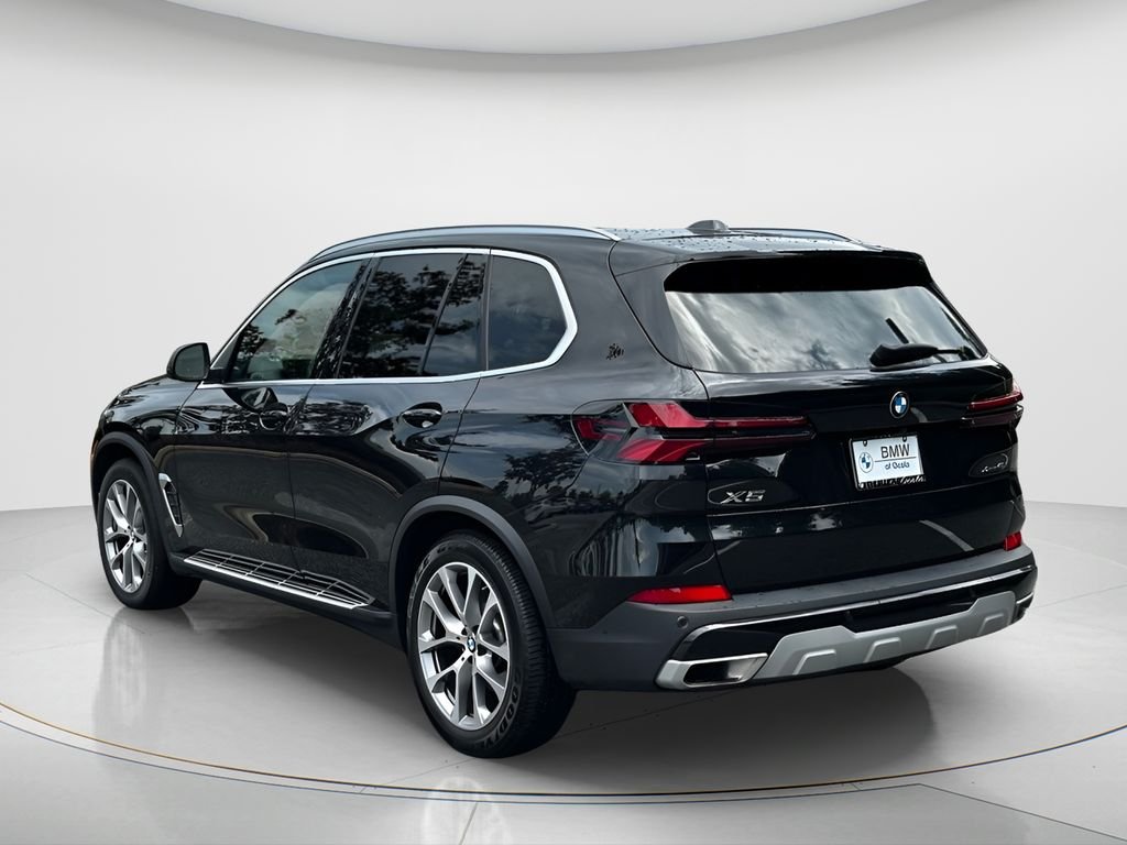 Used 2026 Black Sapphire Metallic BMW xDrive40i image 7