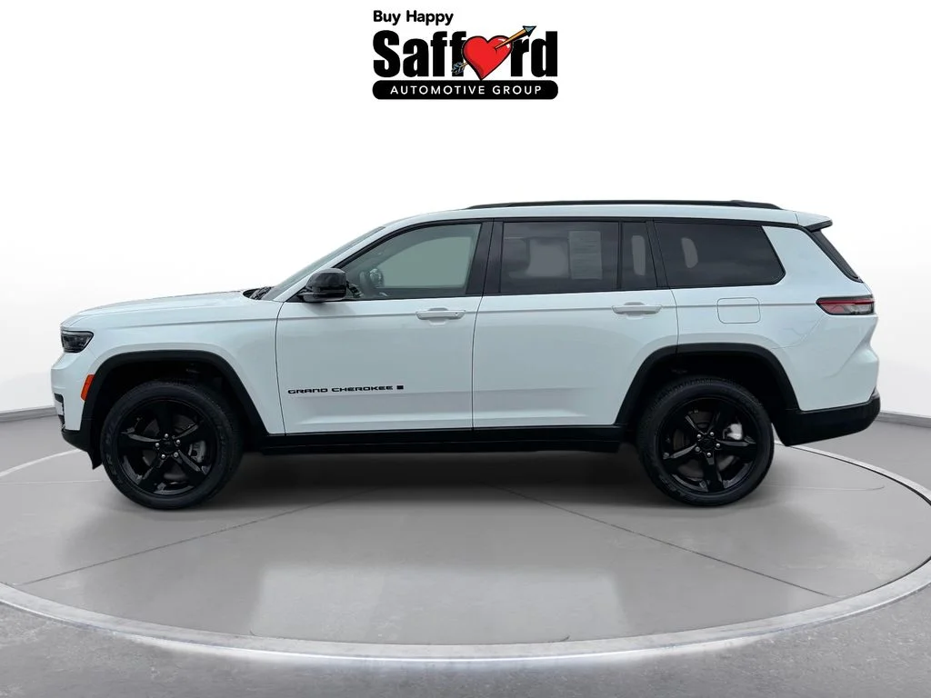 Used 2024 White Jeep Altitude X image 5