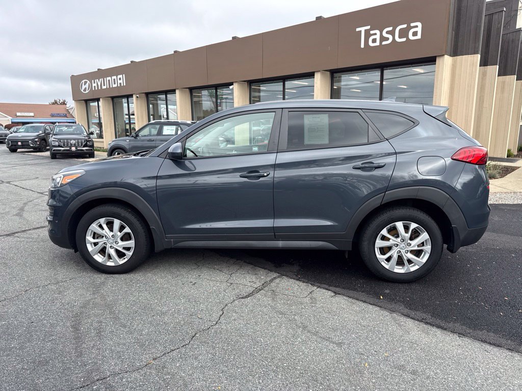 Used 2020 Blue Hyundai SE image 8