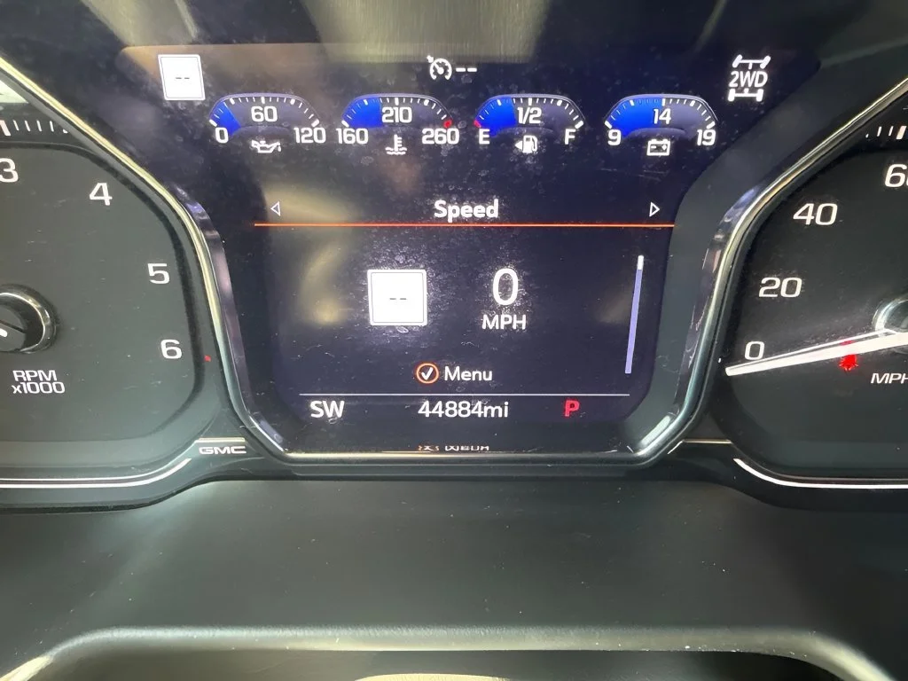 Used 2021 ONYX BLACK GMC SLT image 32