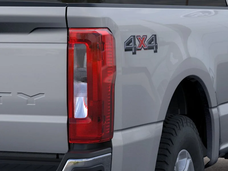 New 2026 Agate Black Metallic Ford XLT image 46