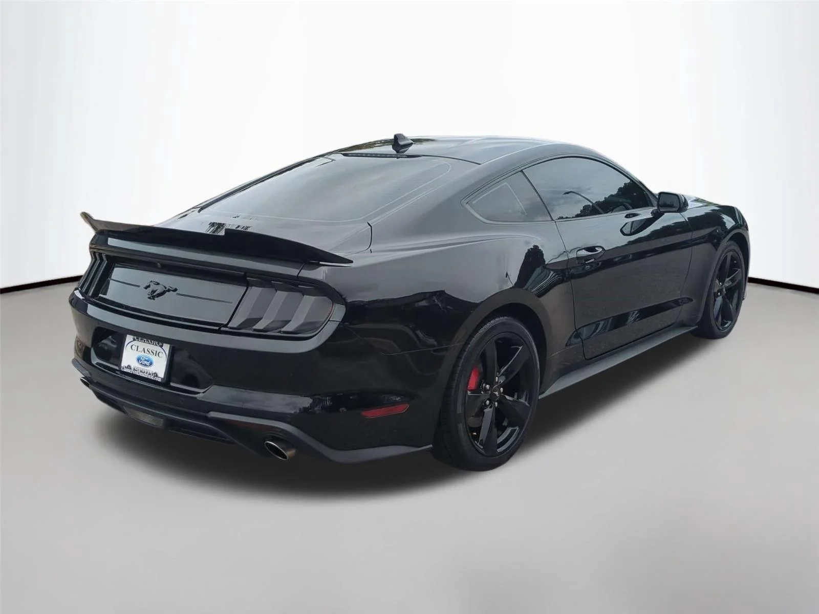 Used 2022 Shadow Black Ford EcoBoost image 5
