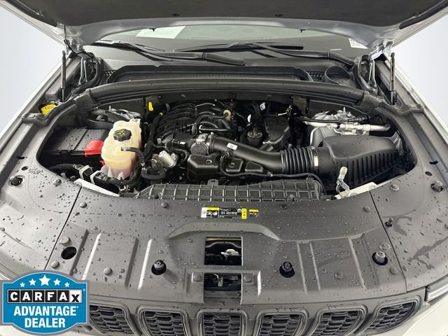 Used 2023 Silver Jeep Altitude image 29