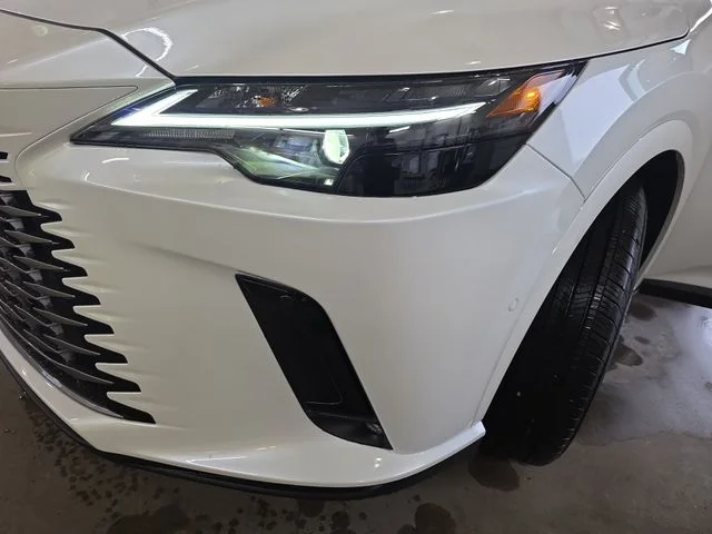 New 2026 Eminent White Pearl Lexus PREMIUM PLUS image 29