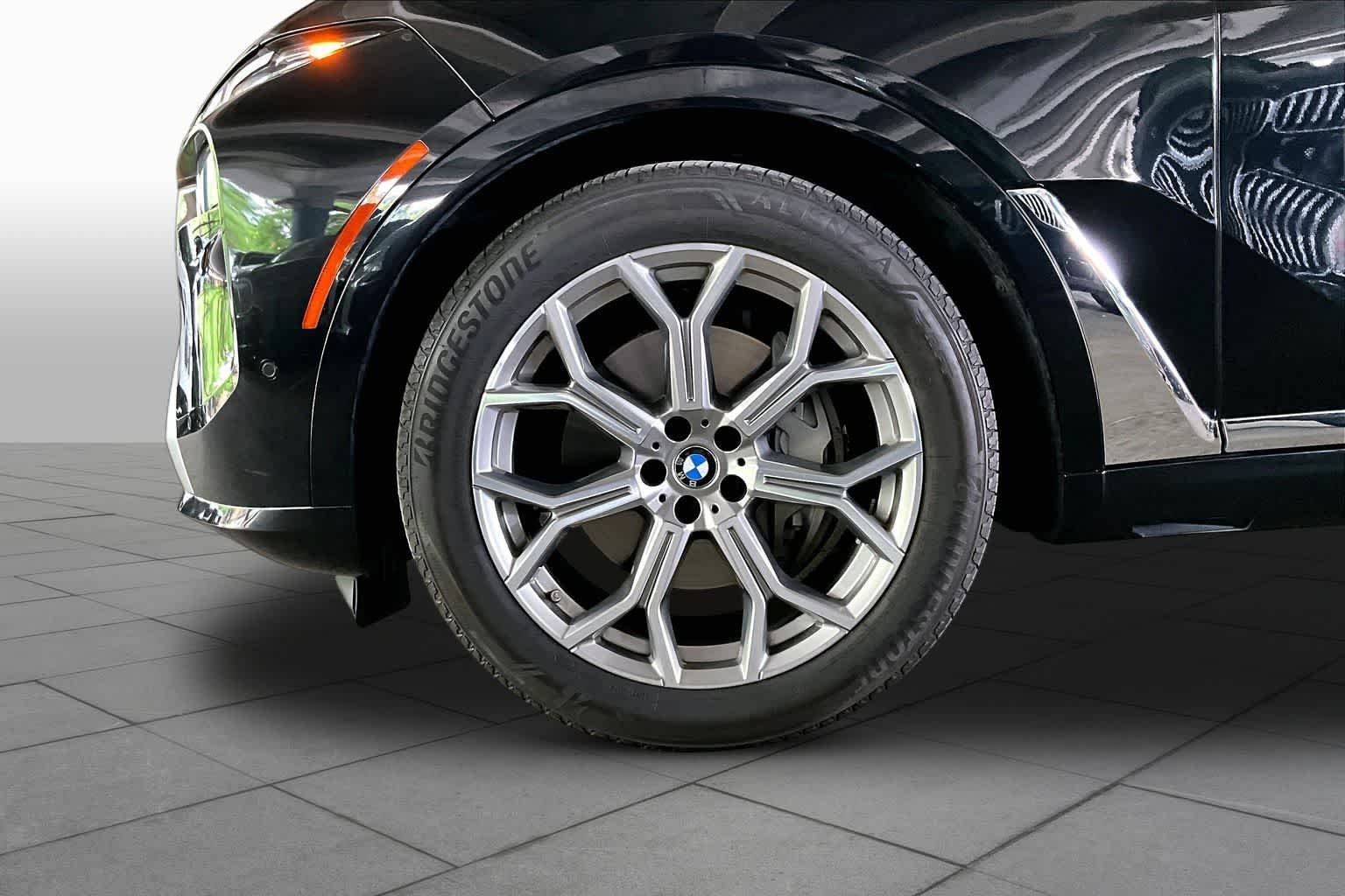 Certified Used 2026 Black Sapphire Metallic BMW xDrive40i image 10