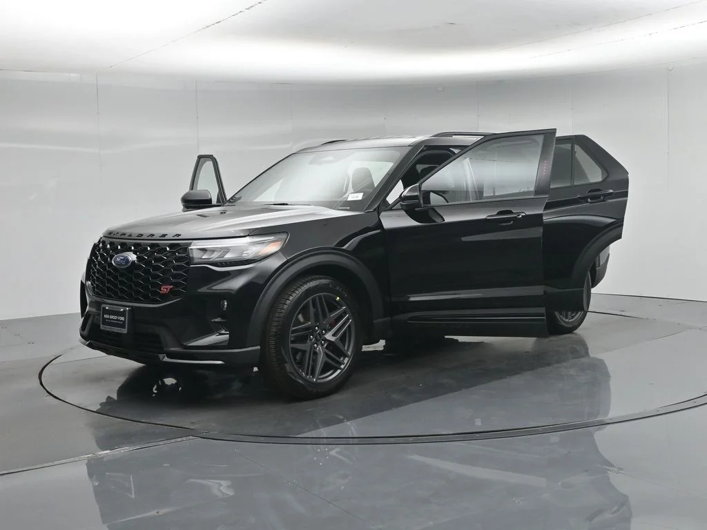 New 2026 Agate Black Metallic Ford ST image 31