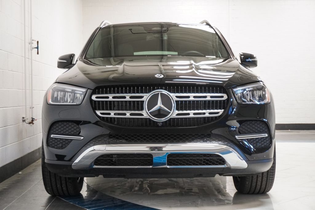 Used 2025 Black Mercedes-Benz GLE 450e image 40