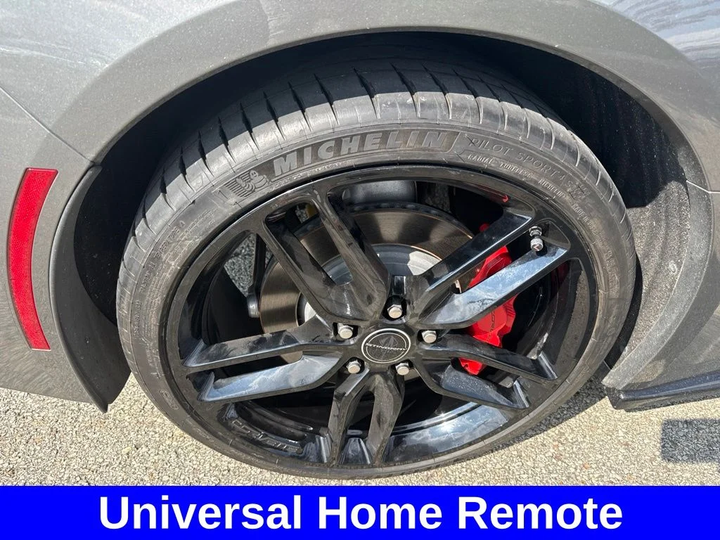 Used 2015 Gray Chevrolet Stingray image 12