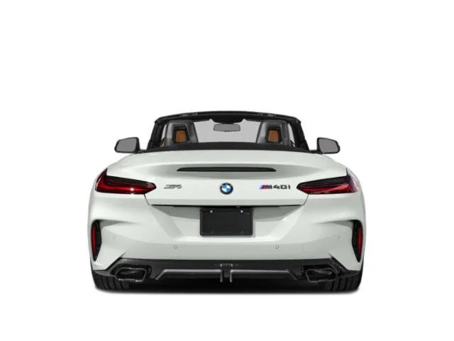 Used 2022 Glacier Silver Metallic BMW sDriveM40i image 8