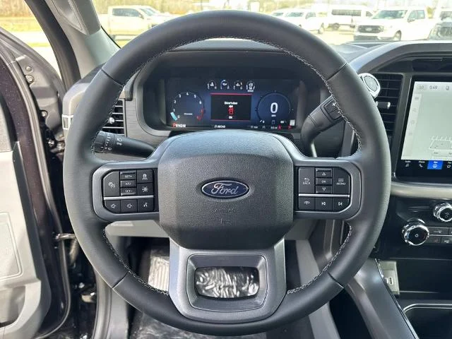 New 2026 Agate Black Metallic Ford XLT image 22