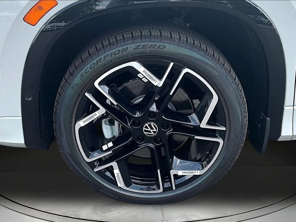 New 2026 Silver Volkswagen 2.0T SEL R-Line Turbo image 13